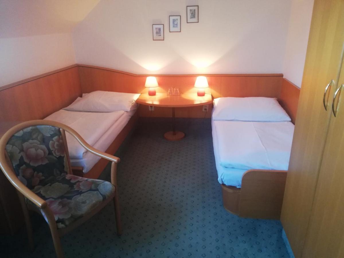 Monica 3* Prag